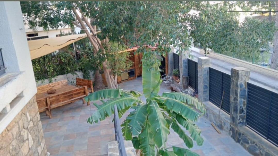 Casa En La Naturaleza En *